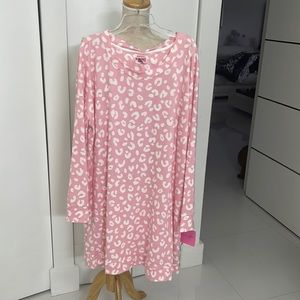 Kate Spade Pink & White Animal Print Loungewear/Nightgown/Sleepshirt